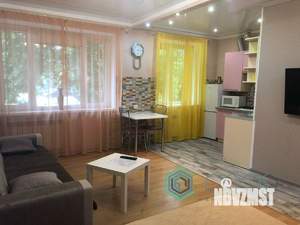 Студия квартира, вторичка, 32м2, 1/4 этаж