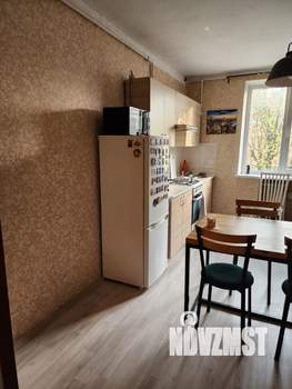 2-к квартира, вторичка, 60м2, 3/3 этаж