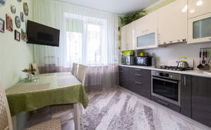 2-к квартира, вторичка, 57м2, 1/10 этаж