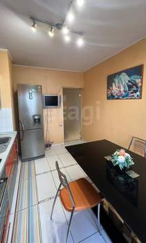 3-к квартира, вторичка, 63м2, 9/10 этаж