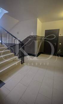 2-к квартира, вторичка, 68м2, 1/4 этаж