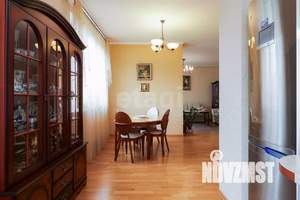 3-к квартира, вторичка, 102м2, 4/4 этаж