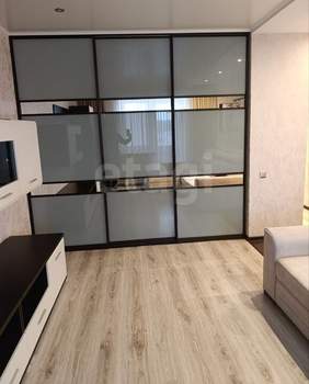 1-к квартира, вторичка, 42м2, 9/9 этаж