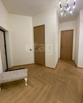 2-к квартира, вторичка, 60м2, 1/4 этаж