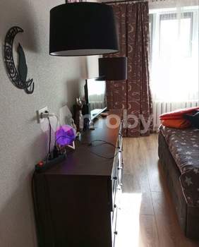 2-к квартира, вторичка, 65м2, 1/4 этаж