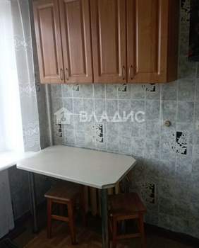 2-к квартира, вторичка, 42м2, 5/5 этаж