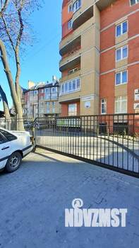 1-к квартира, вторичка, 54м2, 1/8 этаж