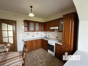 2-к квартира, вторичка, 56м2, 3/5 этаж