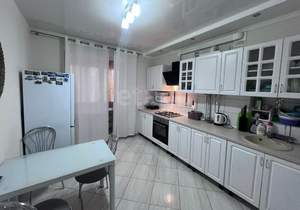 2-к квартира, вторичка, 60м2, 1/8 этаж