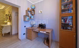 4-к квартира, вторичка, 98м2, 2/4 этаж