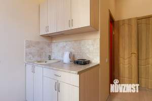 5-к квартира, вторичка, 65м2, 1/4 этаж