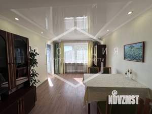 4-к квартира, вторичка, 63м2, 5/5 этаж