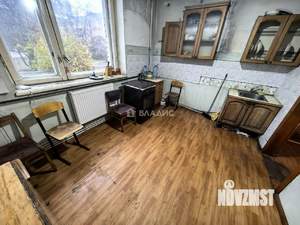 3-к квартира, вторичка, 98м2, 2/4 этаж