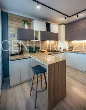 3-к квартира, вторичка, 96м2, 8/10 этаж