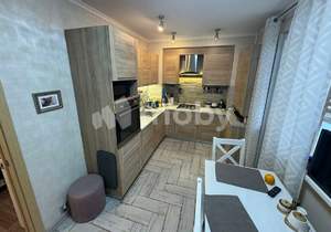 2-к квартира, вторичка, 58м2, 1/3 этаж