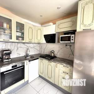 3-к квартира, вторичка, 65м2, 8/9 этаж