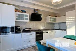 4-к квартира, вторичка, 102м2, 2/4 этаж