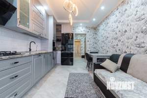 2-к квартира, вторичка, 60м2, 1/10 этаж