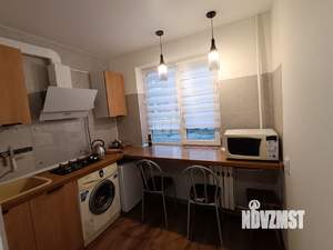 2-к квартира, вторичка, 42м2, 1/5 этаж