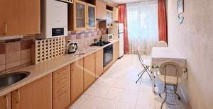 2-к квартира, вторичка, 68м2, 1/6 этаж