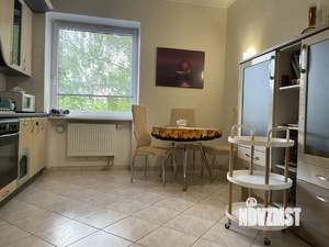2-к квартира, вторичка, 62м2, 2/5 этаж